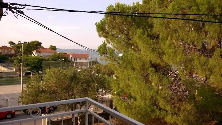 Apartments Ljilja Slatine