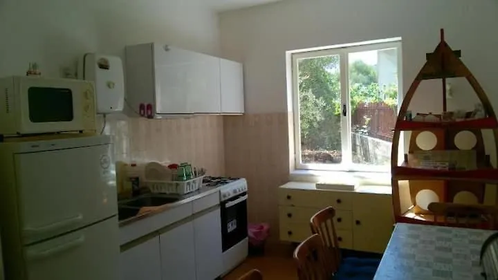 Apartments Ljilja Slatine